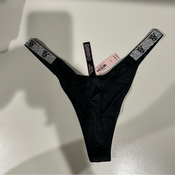 5 pieces of of Victoria Secret Underwear size small - Picture 2 of 13